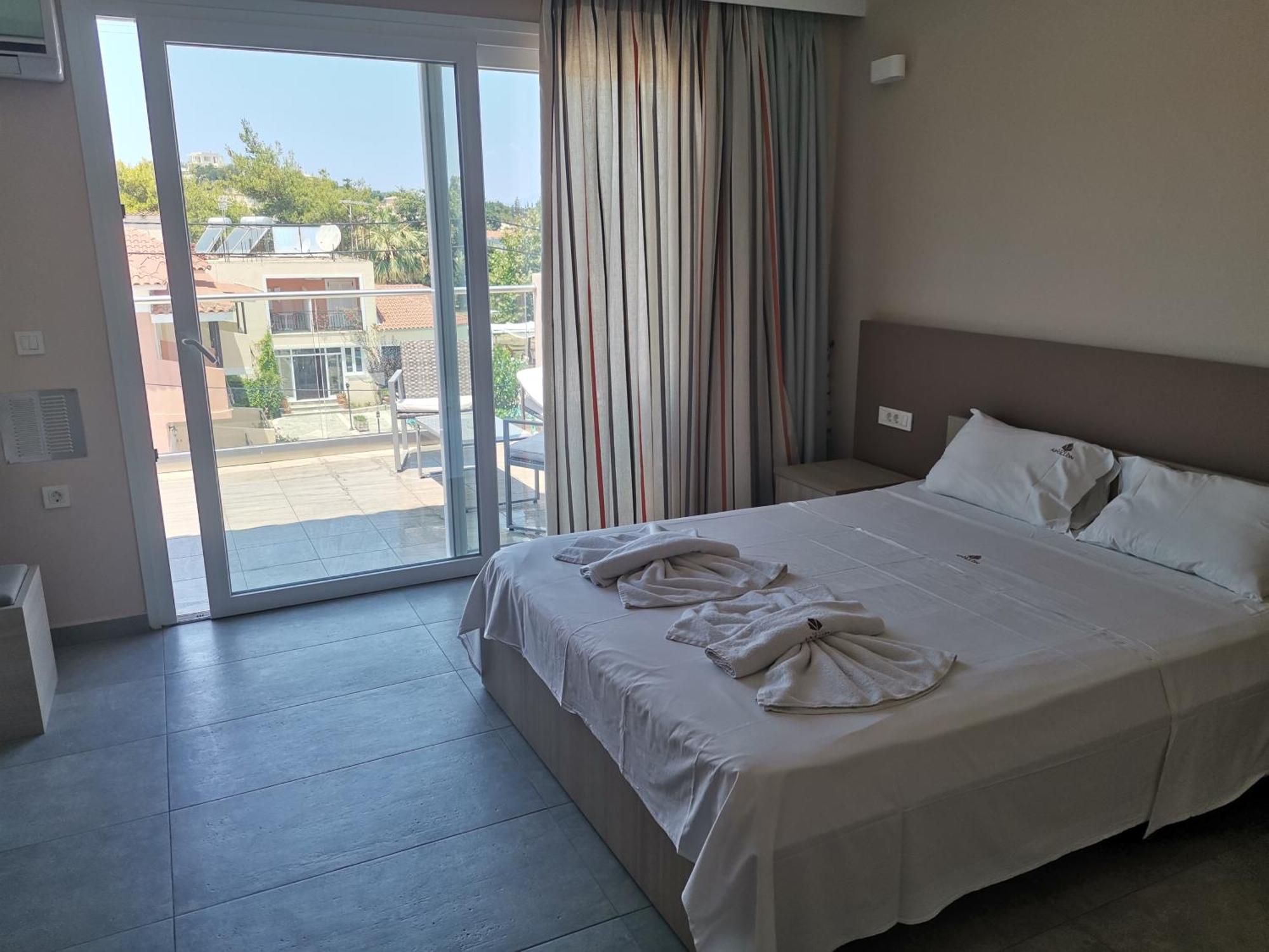 Apollon Hotel พลานอส ห้อง รูปภาพ