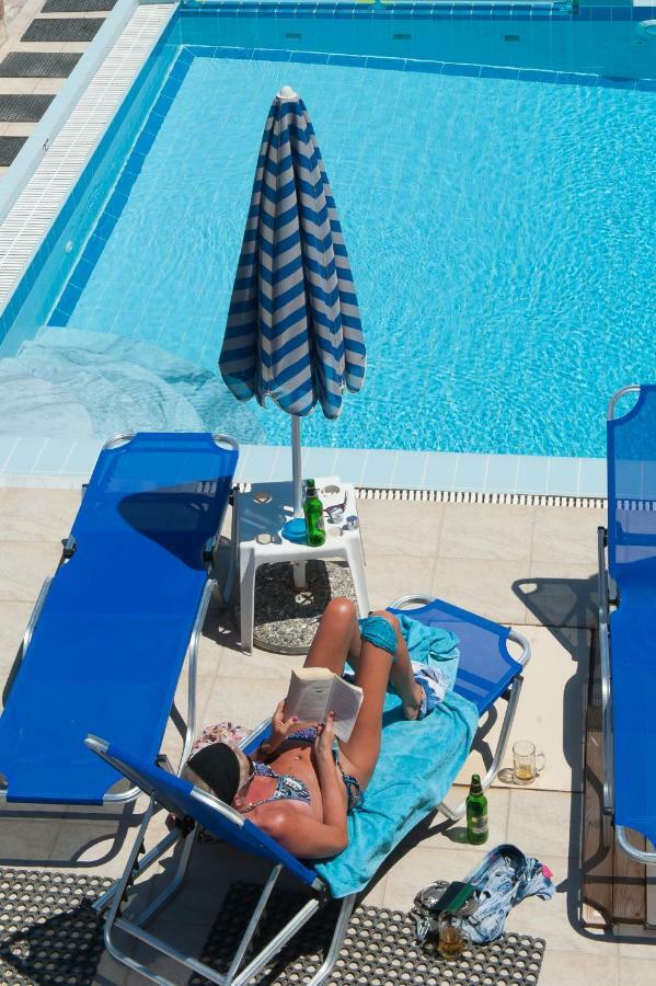 Apollon Hotel พลานอส ภายนอก รูปภาพ